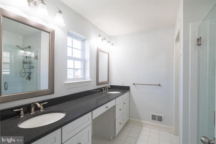 BIG OAK CROSSING - Residential Lease