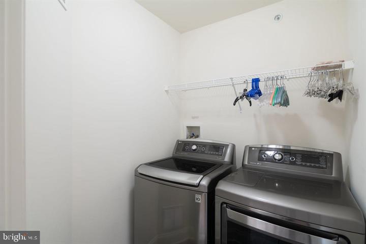 BIG OAK CROSSING - Residential Lease