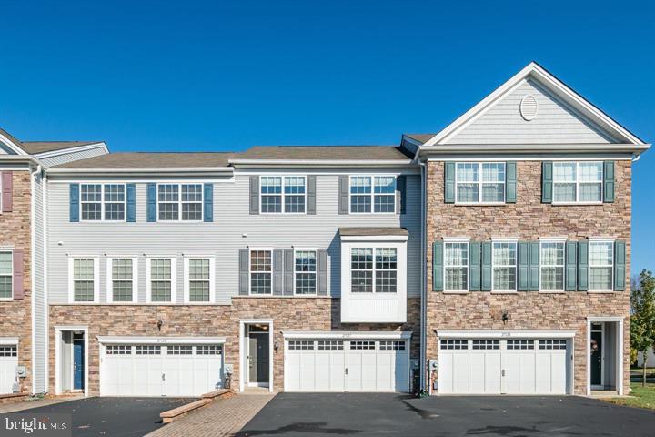 BIG OAK CROSSING - Residential Lease