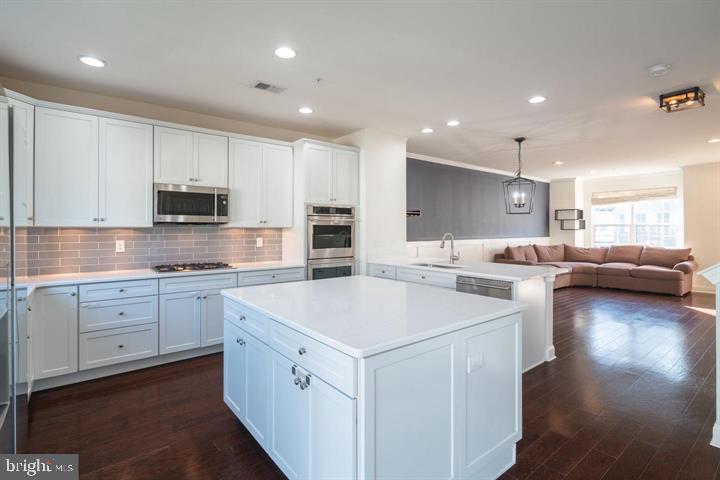 BIG OAK CROSSING - Residential Lease