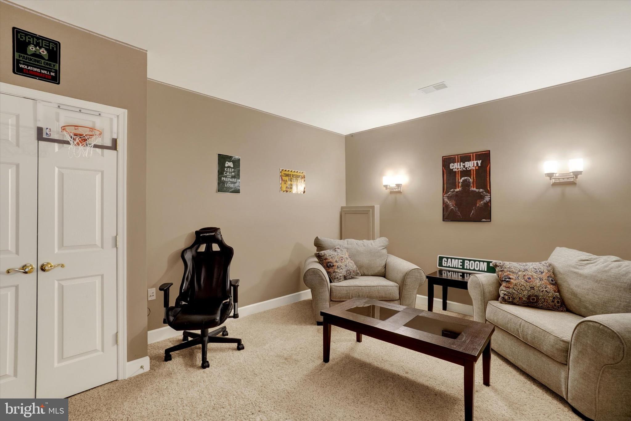 SUMMER'S GLEN - Residential