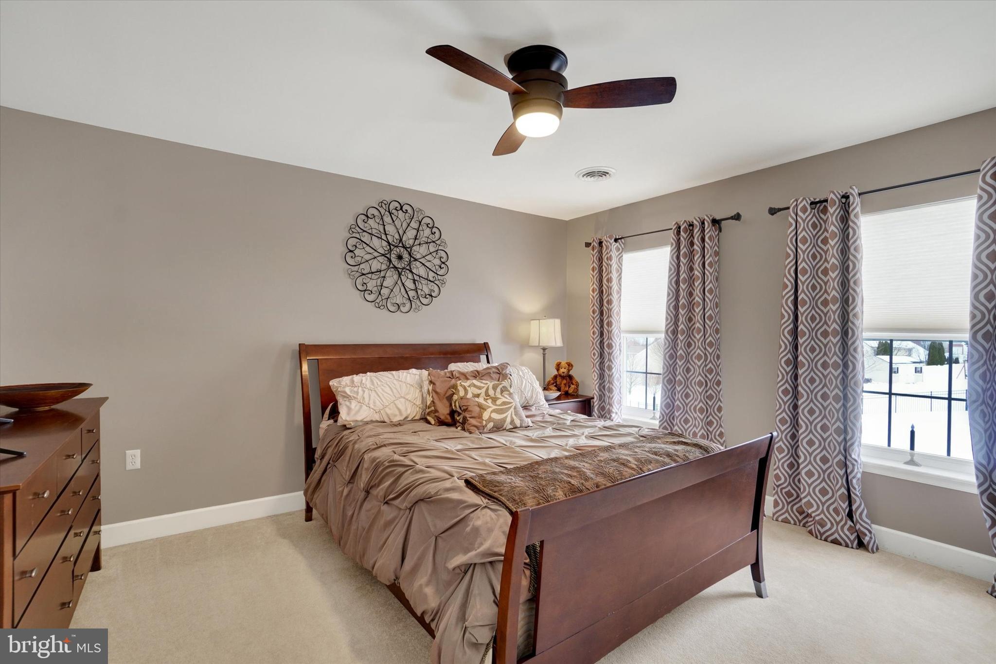 SUMMER'S GLEN - Residential