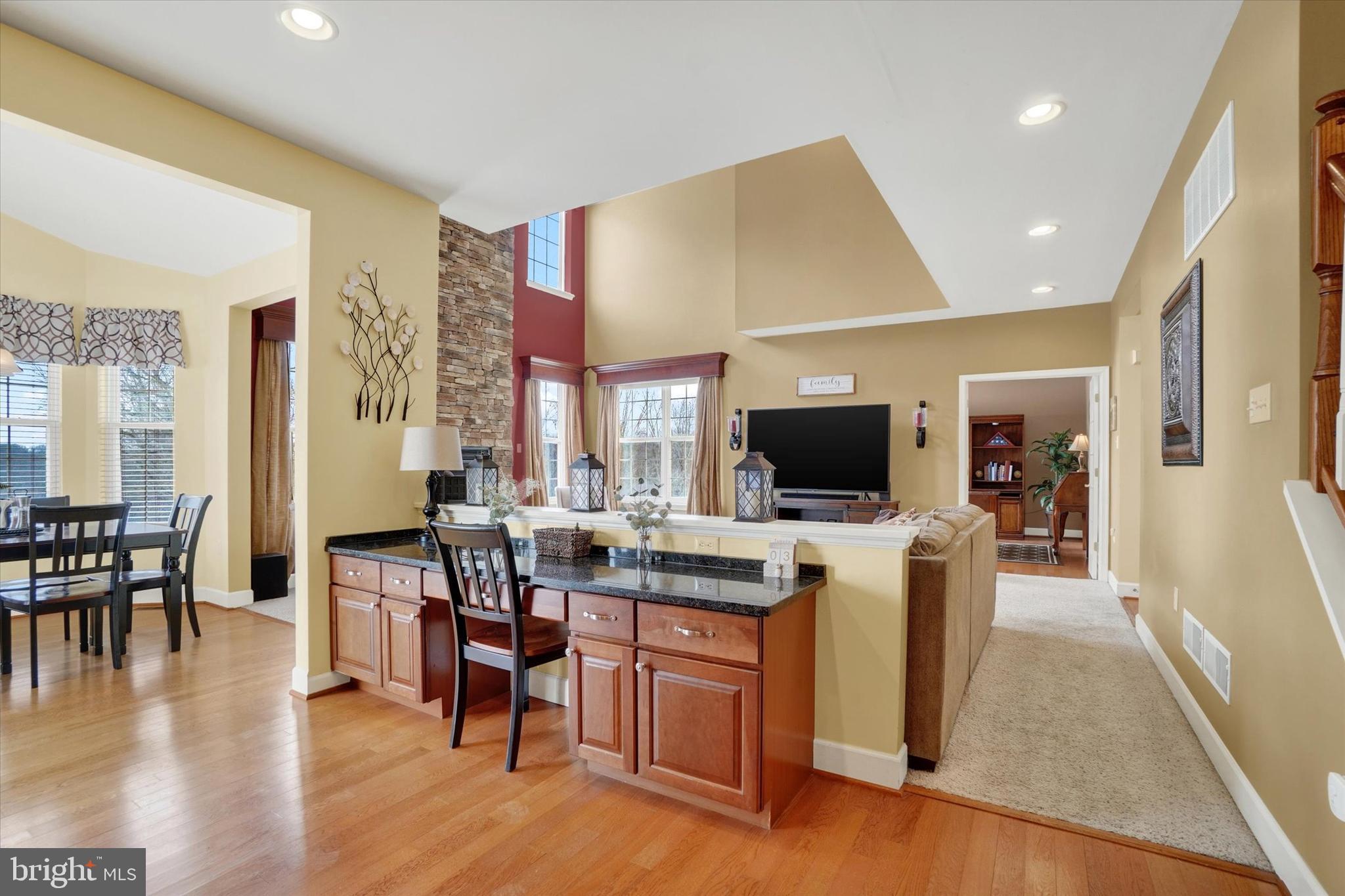 SUMMER'S GLEN - Residential