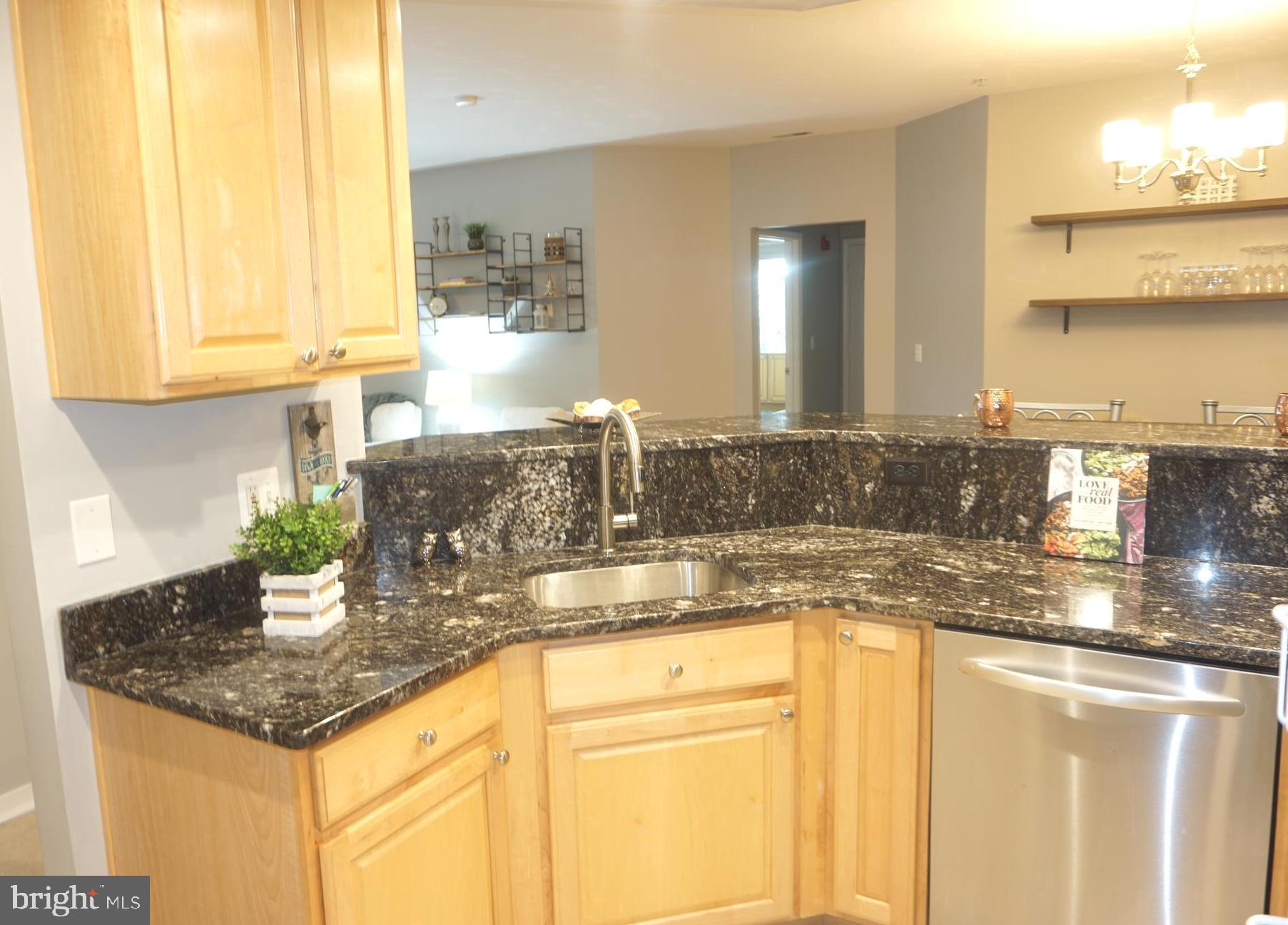 RIVERGATE II - Residential