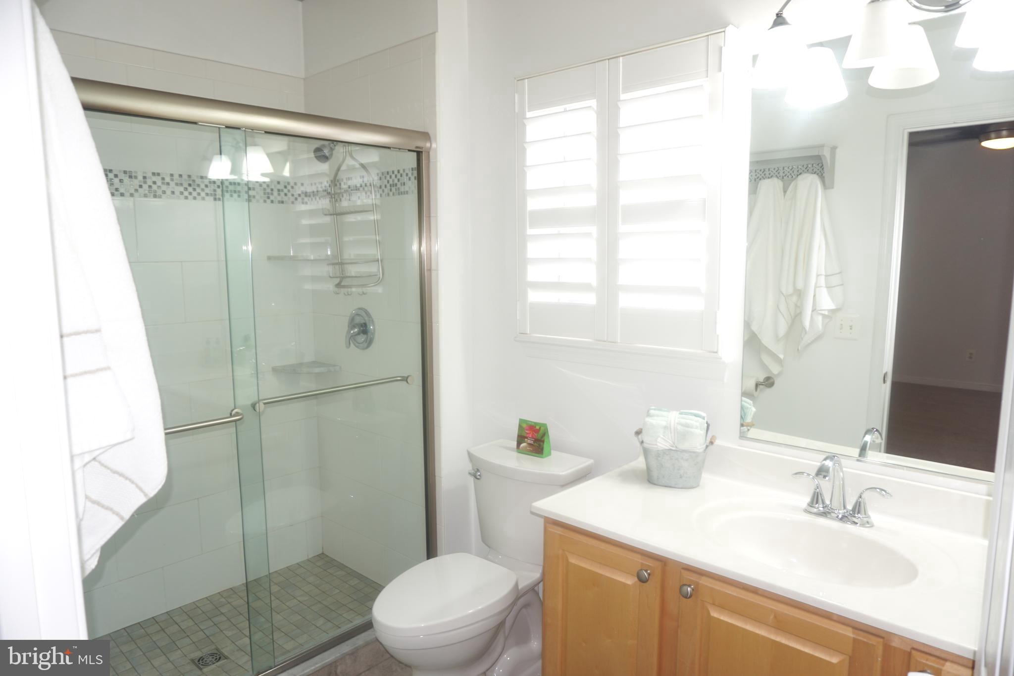 RIVERGATE II - Residential