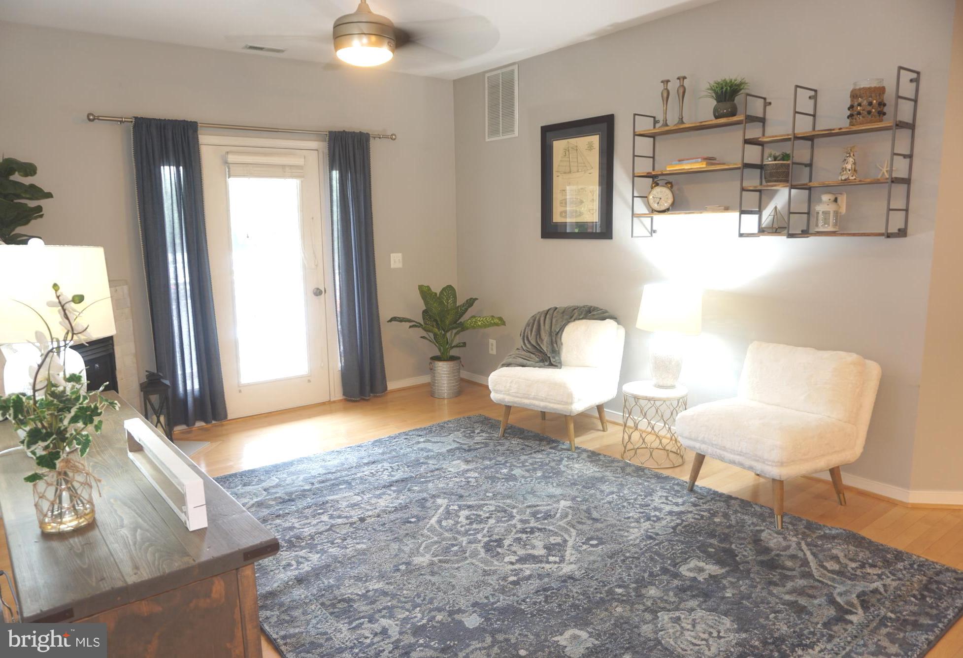 RIVERGATE II - Residential