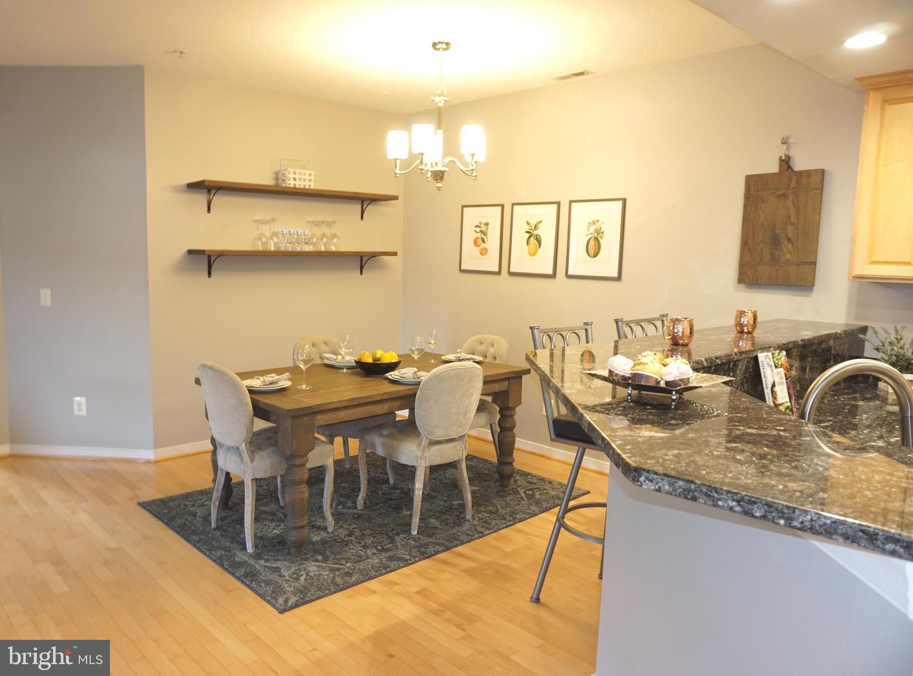 RIVERGATE II - Residential