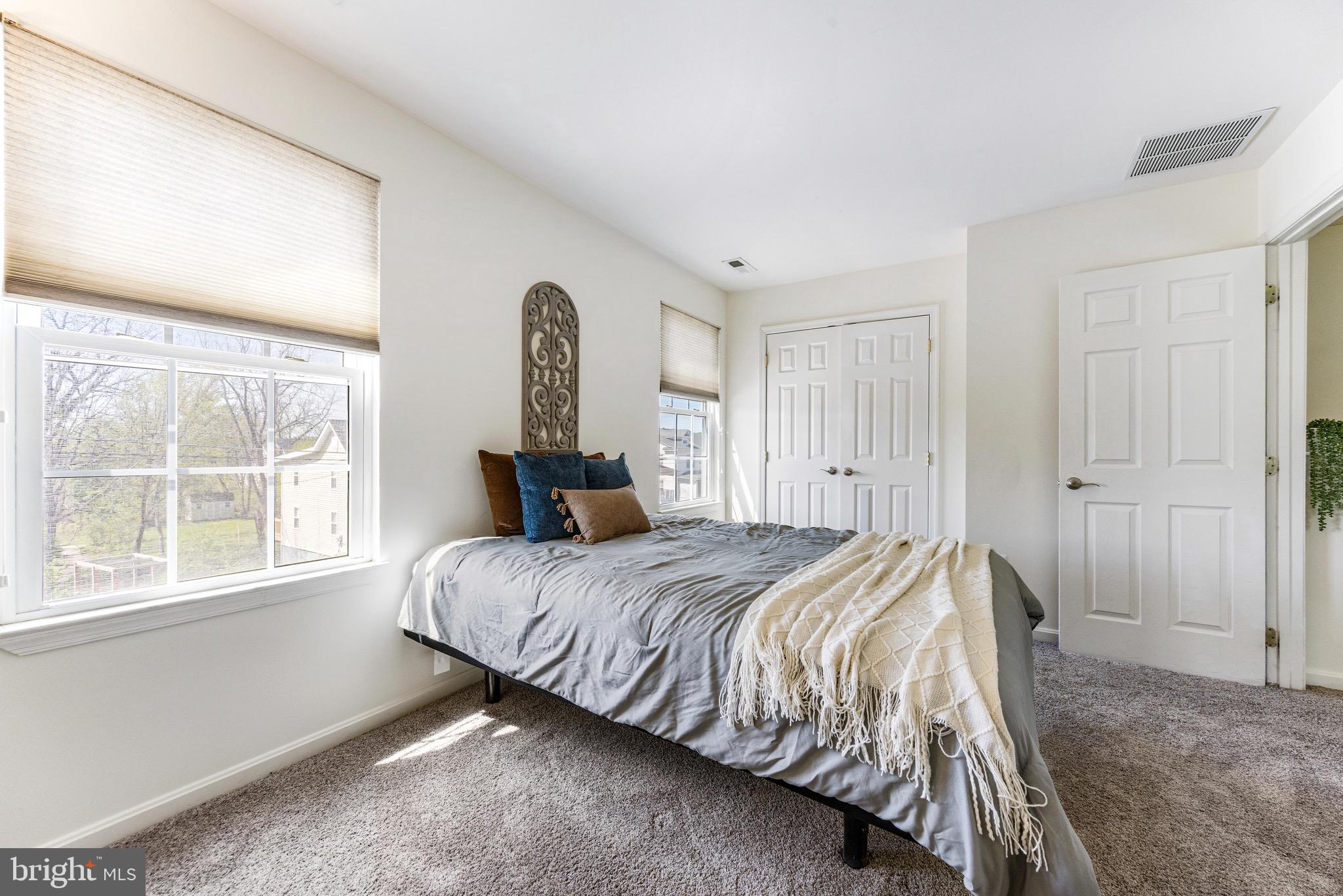 EAST TOWSON - Residential