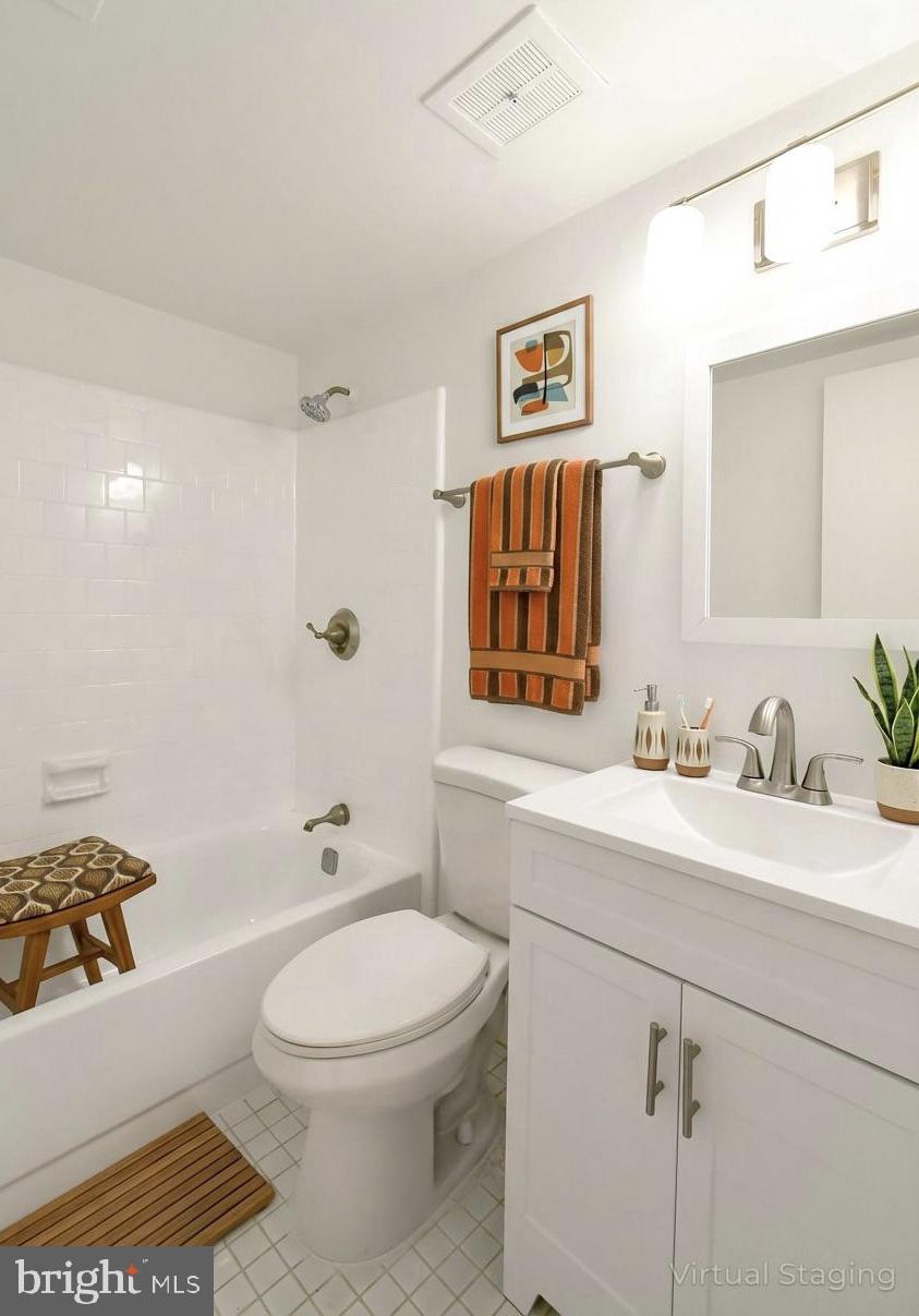 FAIRFAX HERITAGE - Residential