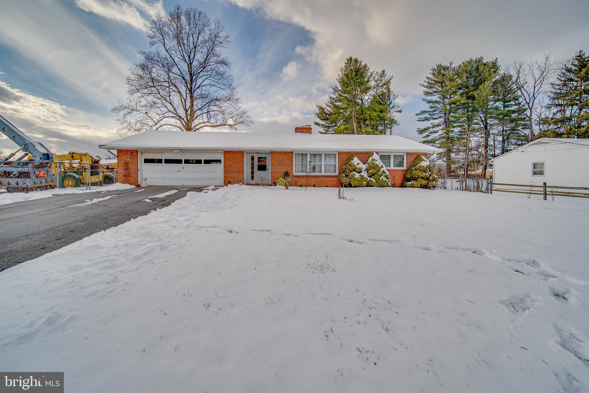 SHARPSBURG - Residential