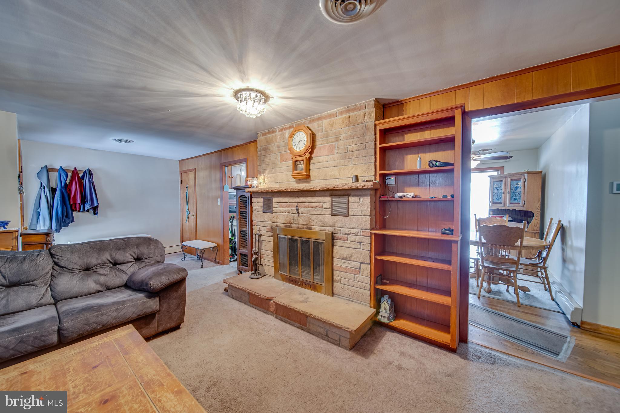 SHARPSBURG - Residential