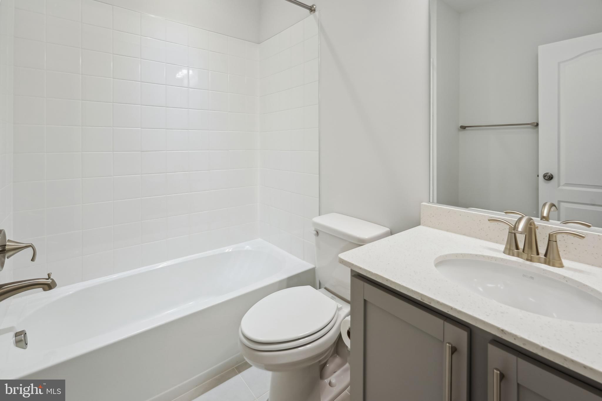 COLLINGTON ESTATES - Residential