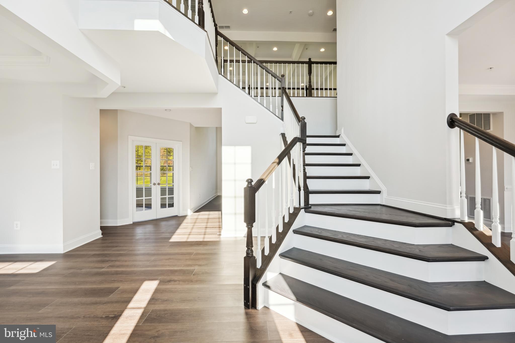 COLLINGTON ESTATES - Residential