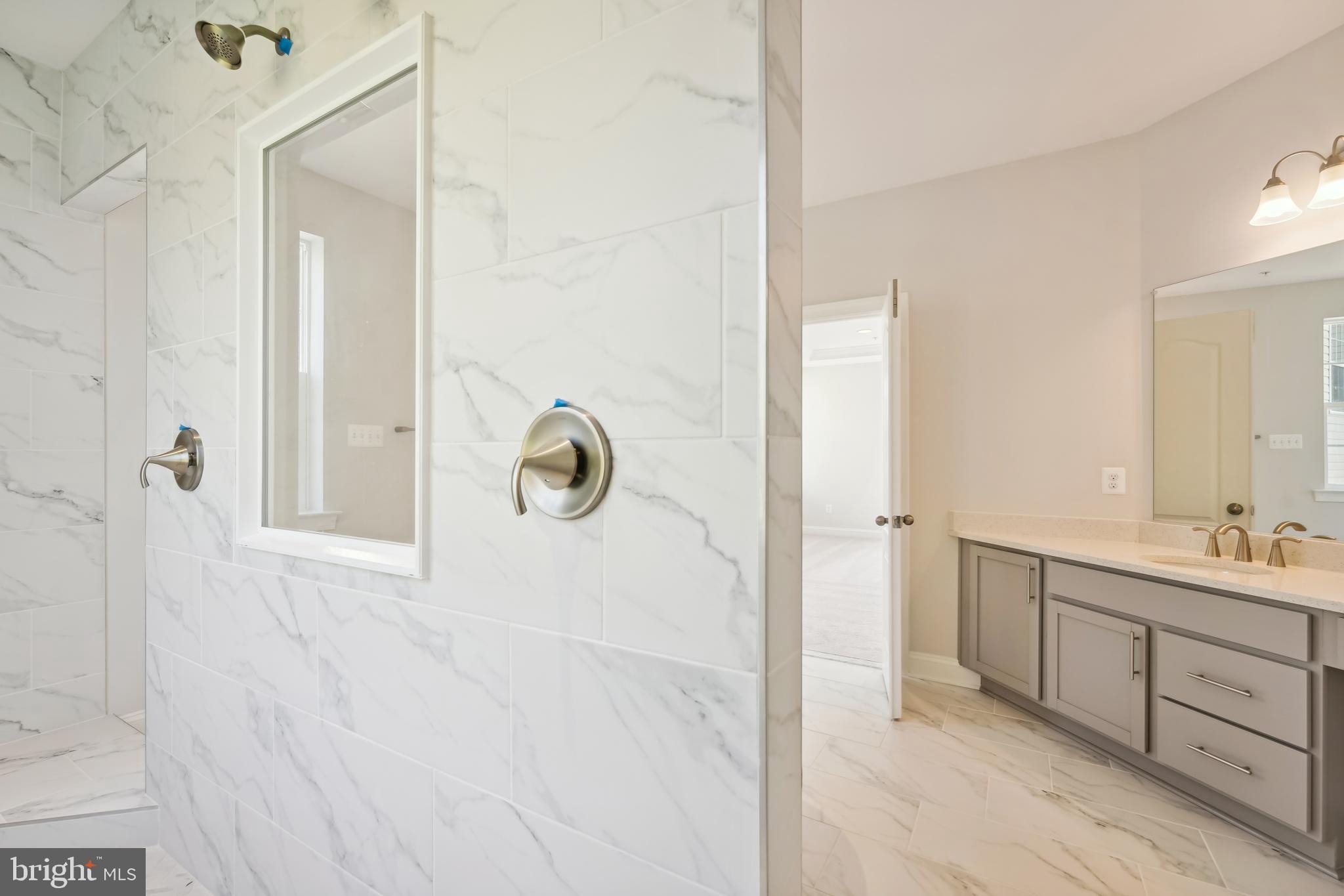 COLLINGTON ESTATES - Residential