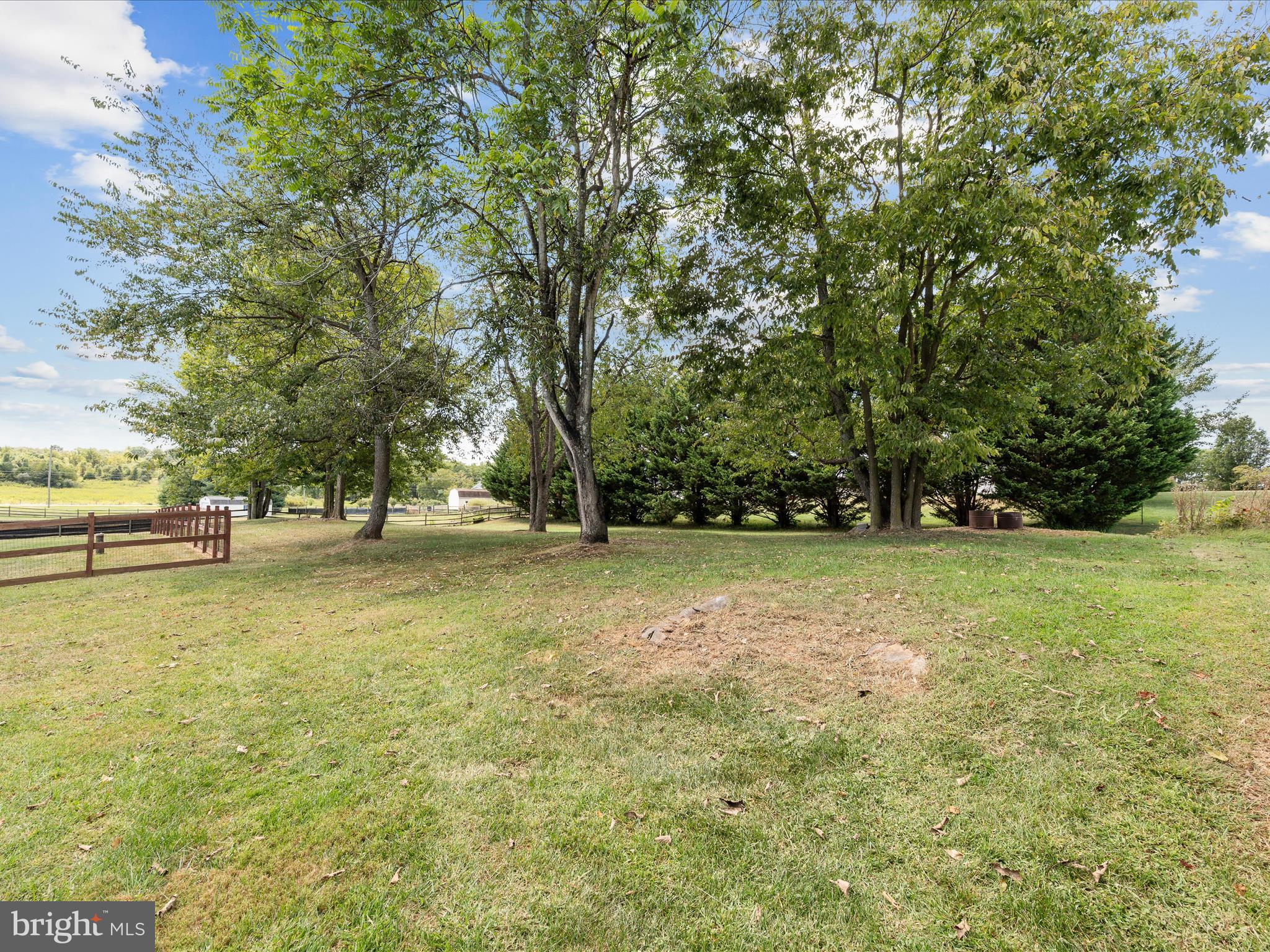 CROWN POINTE NORTH - Residential