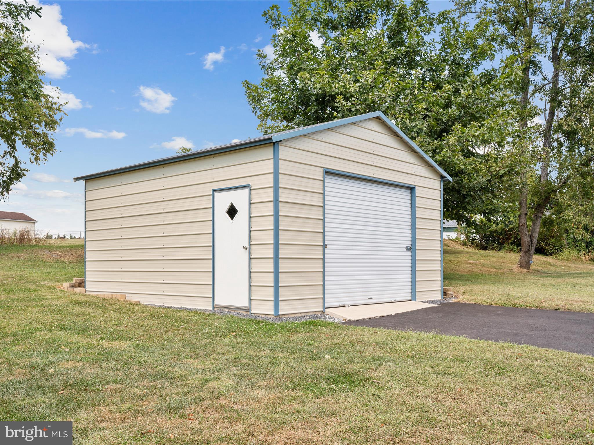 CROWN POINTE NORTH - Residential