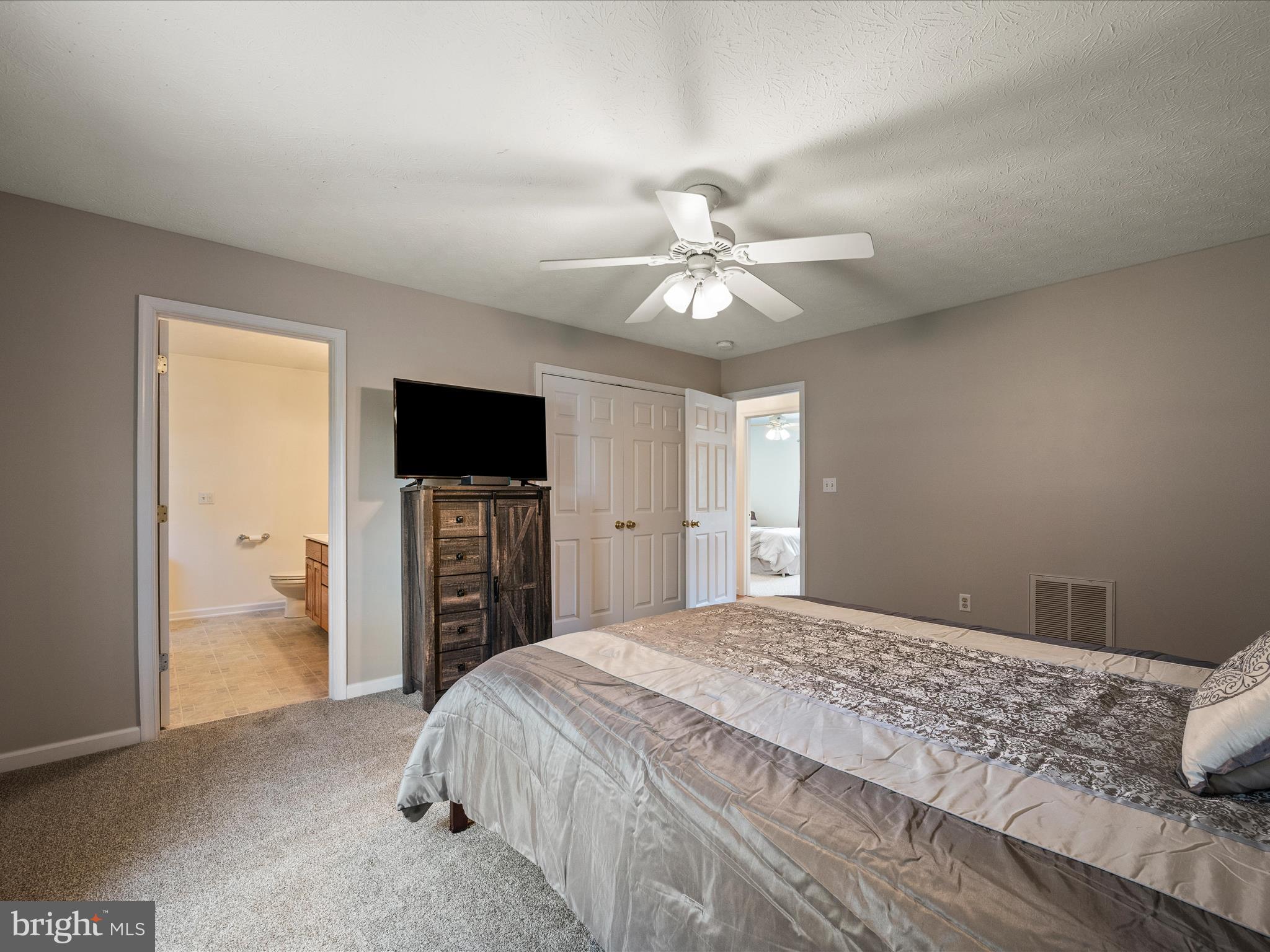 CROWN POINTE NORTH - Residential