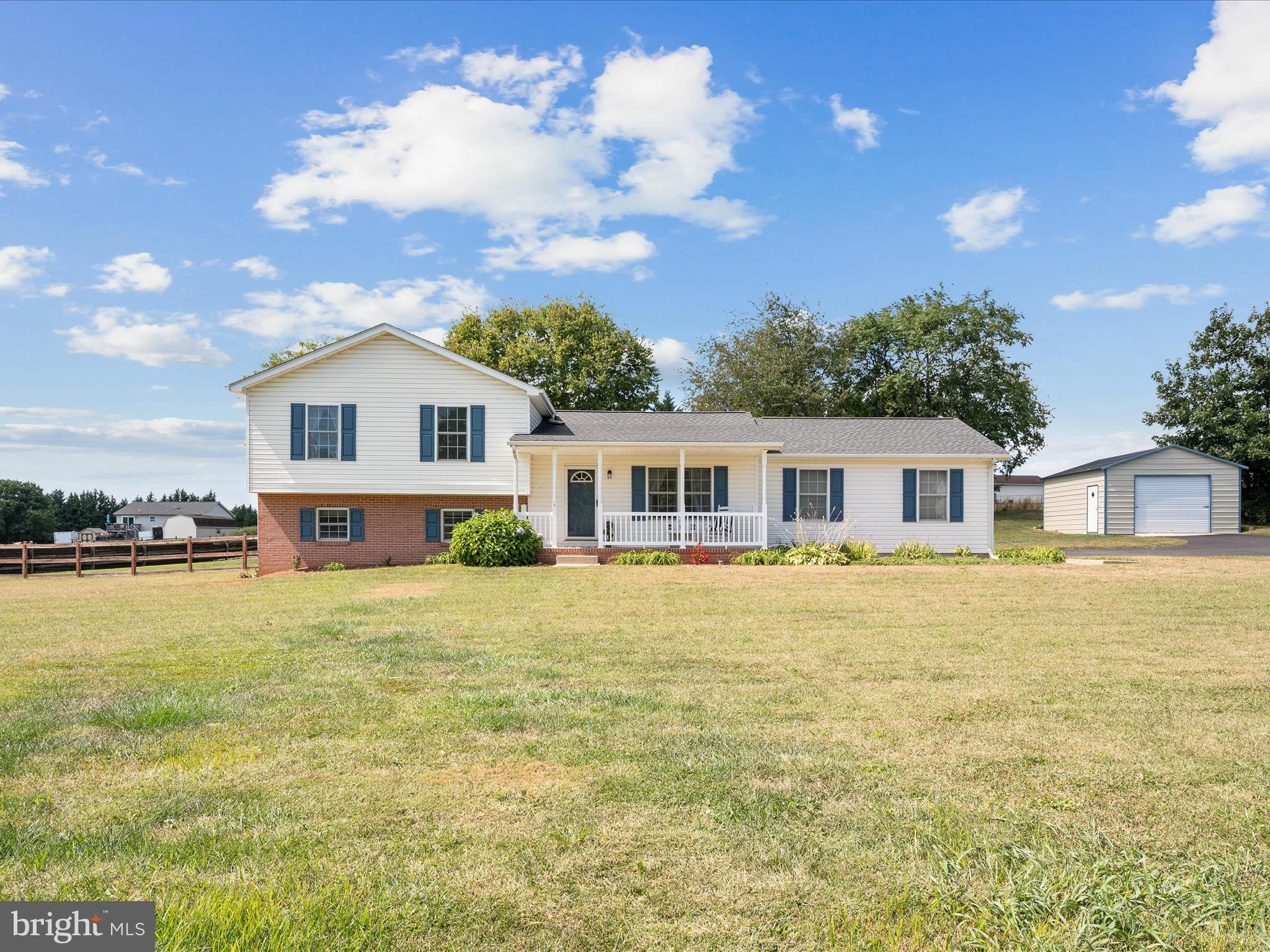 CROWN POINTE NORTH - Residential