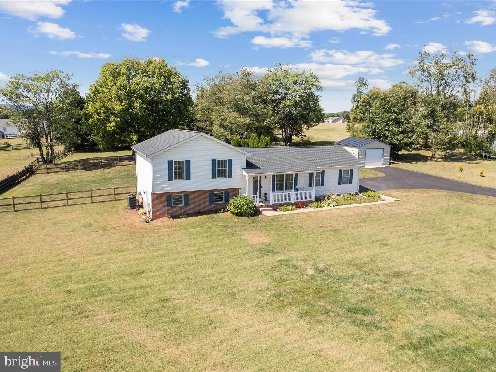 CROWN POINTE NORTH - Residential