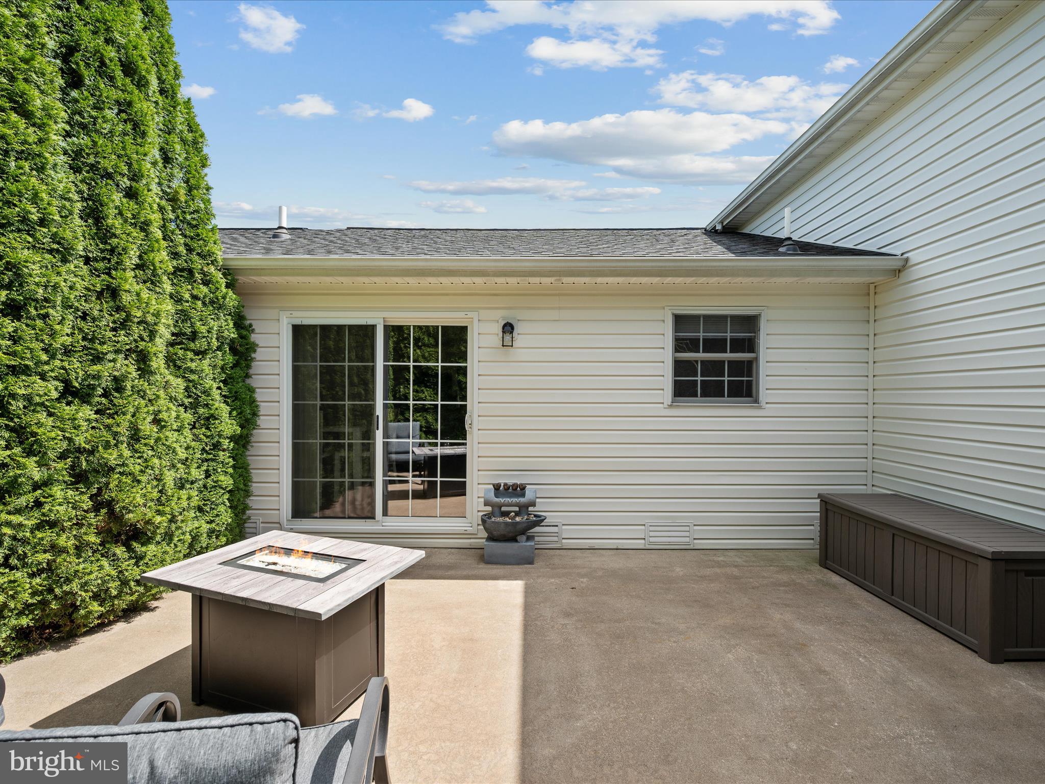 CROWN POINTE NORTH - Residential