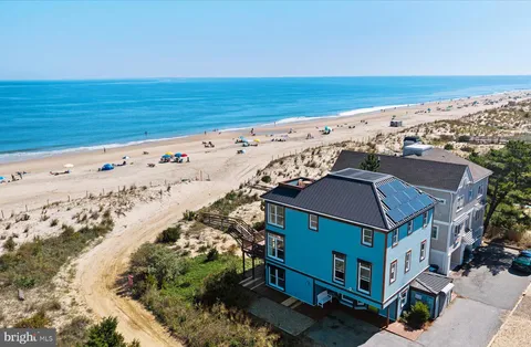 2 Chicago Street, Dewey Beach, DE MLS: DESU2077352