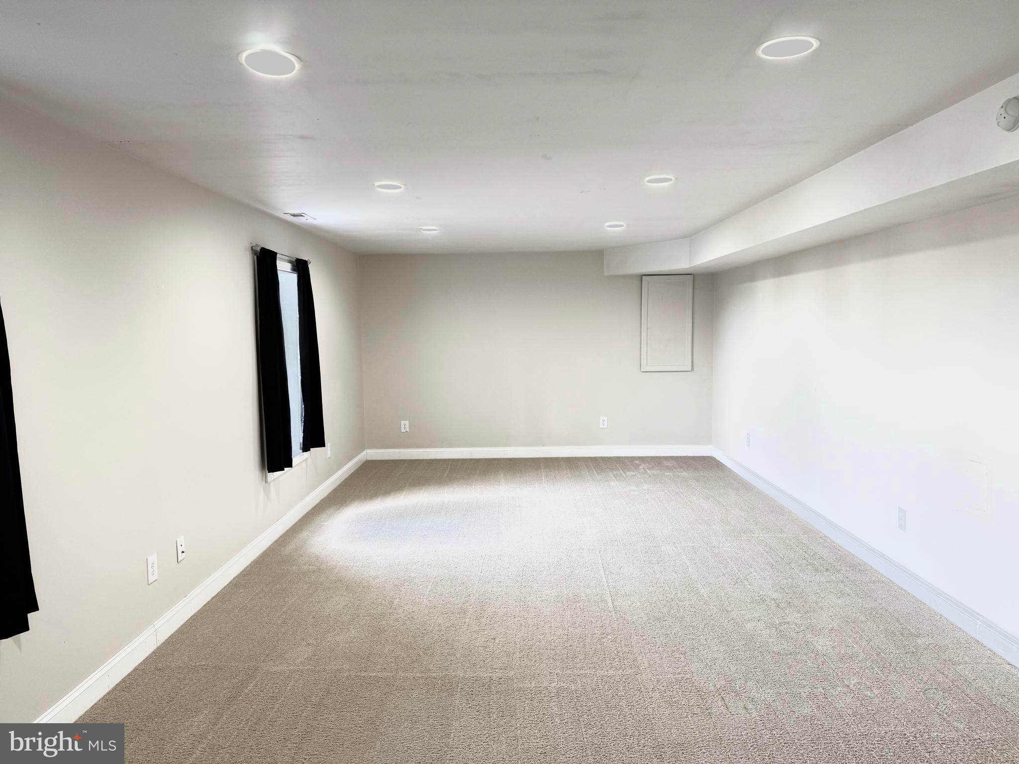 WIDEWATER VILLAGE - Residential Lease