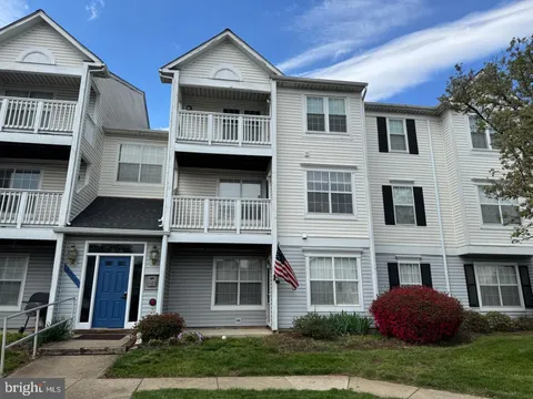 8054 Lisle Drive Unit 204, Manassas, VA 20109 - MLS#: VAPW2092874
