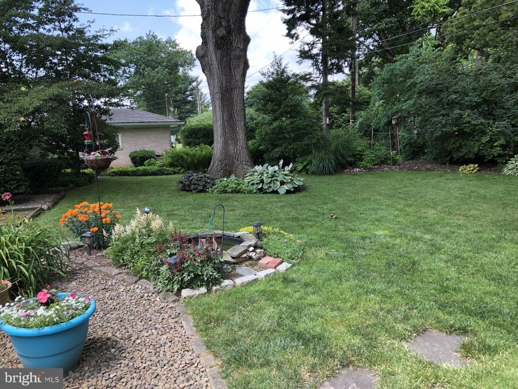 Photo of 1647 Oak Street, LEBANON, PA 17042 (MLS # PALN2023270)