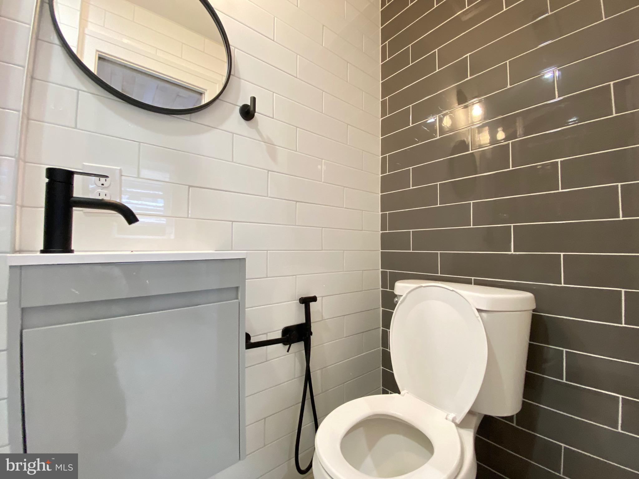 TEMPLE UNIVERSITY - Residential Lease