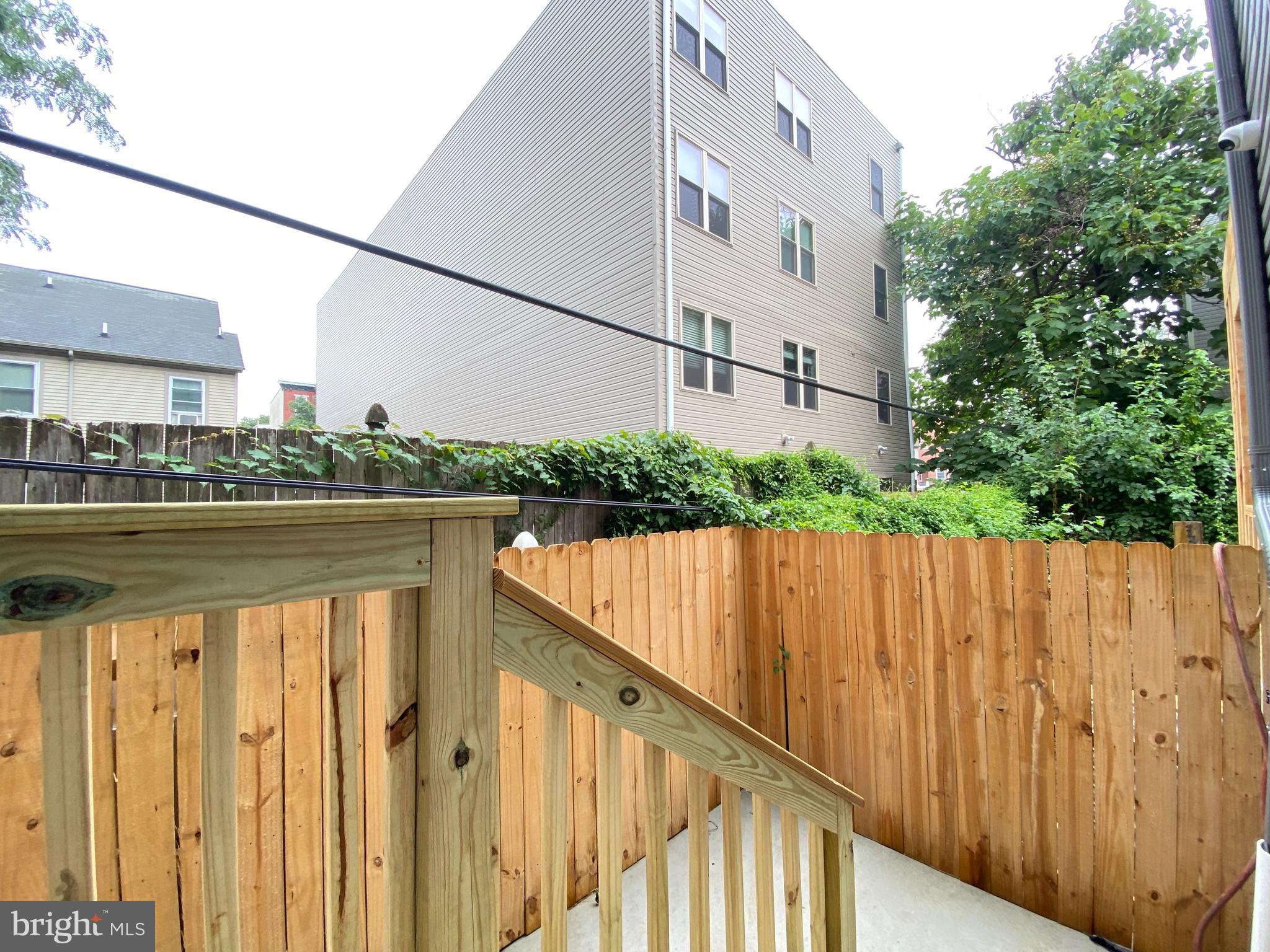 TEMPLE UNIVERSITY - Residential Lease