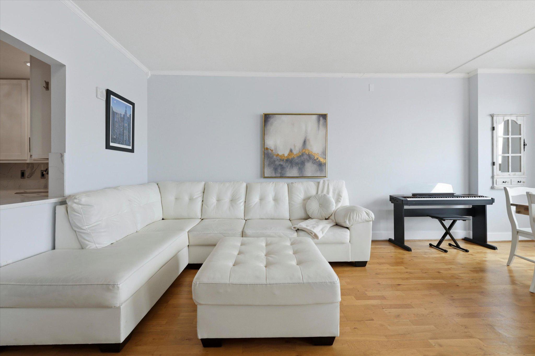717 S CHRISTOPHER COLUMBUS BOULEVARD 1405