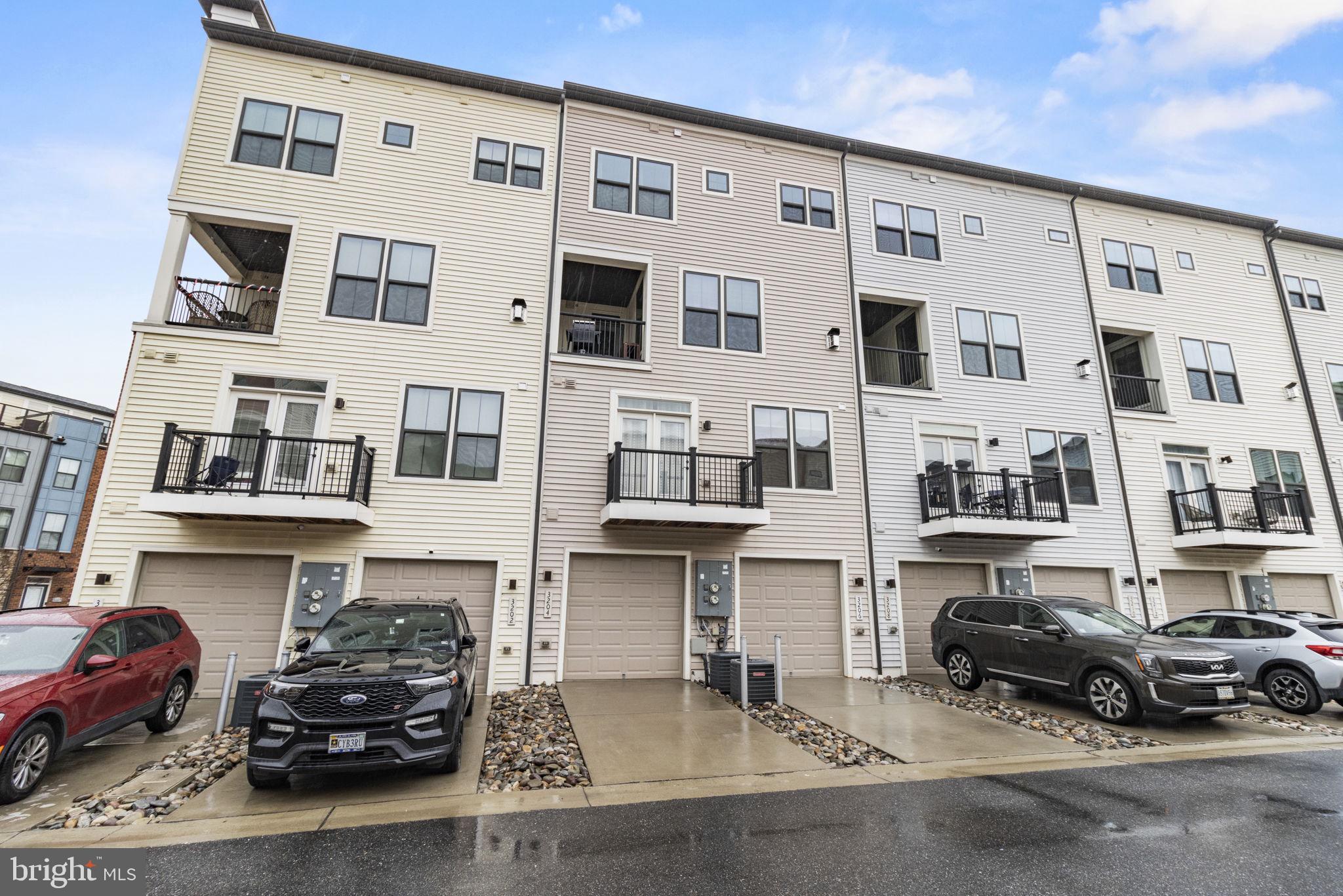 HYATTSVILLE - Residential