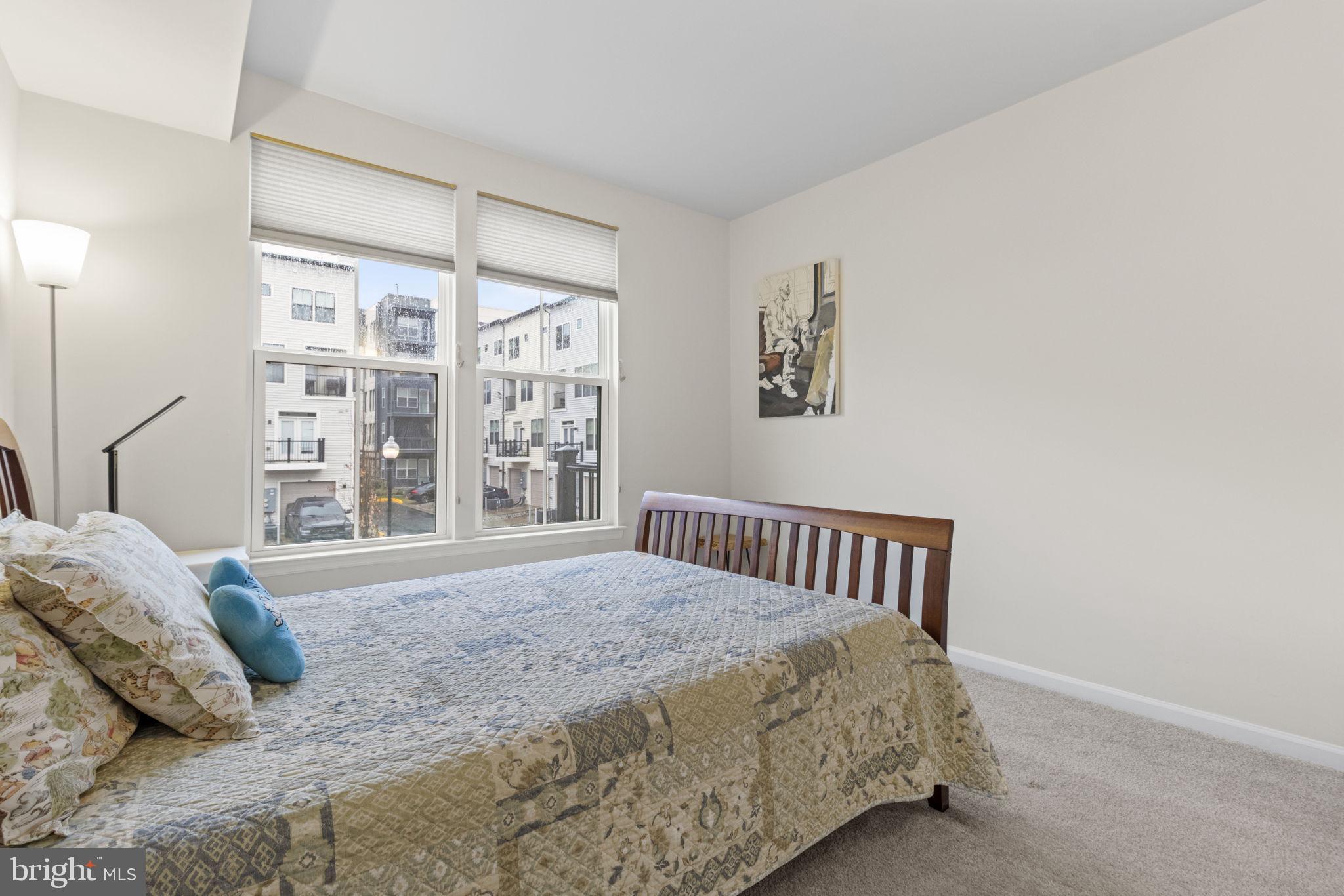 HYATTSVILLE - Residential