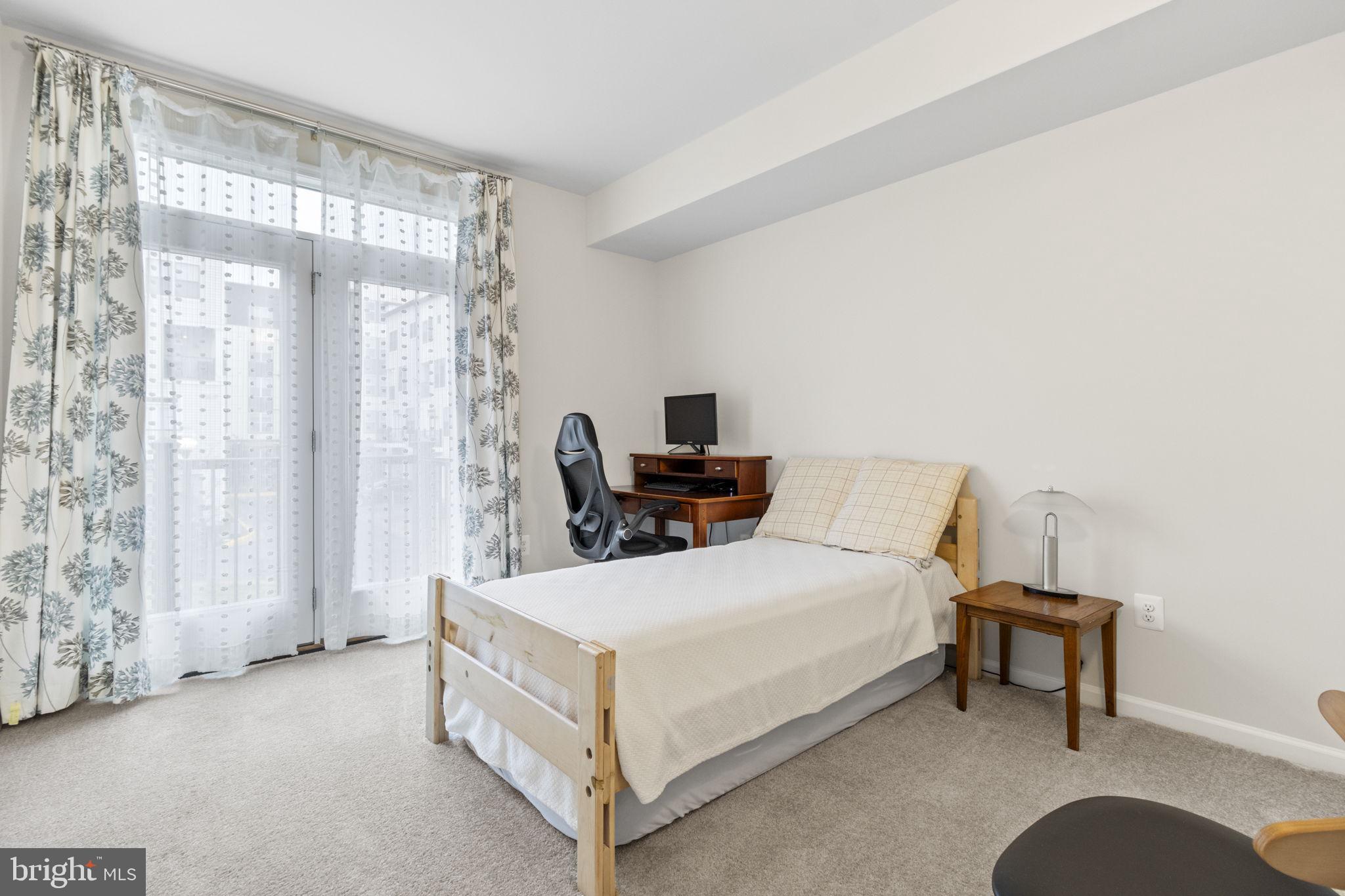 HYATTSVILLE - Residential