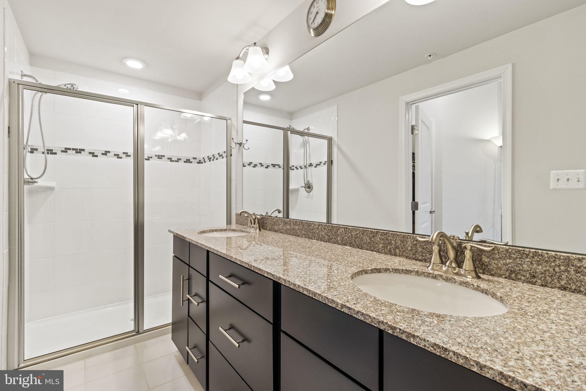 HYATTSVILLE - Residential