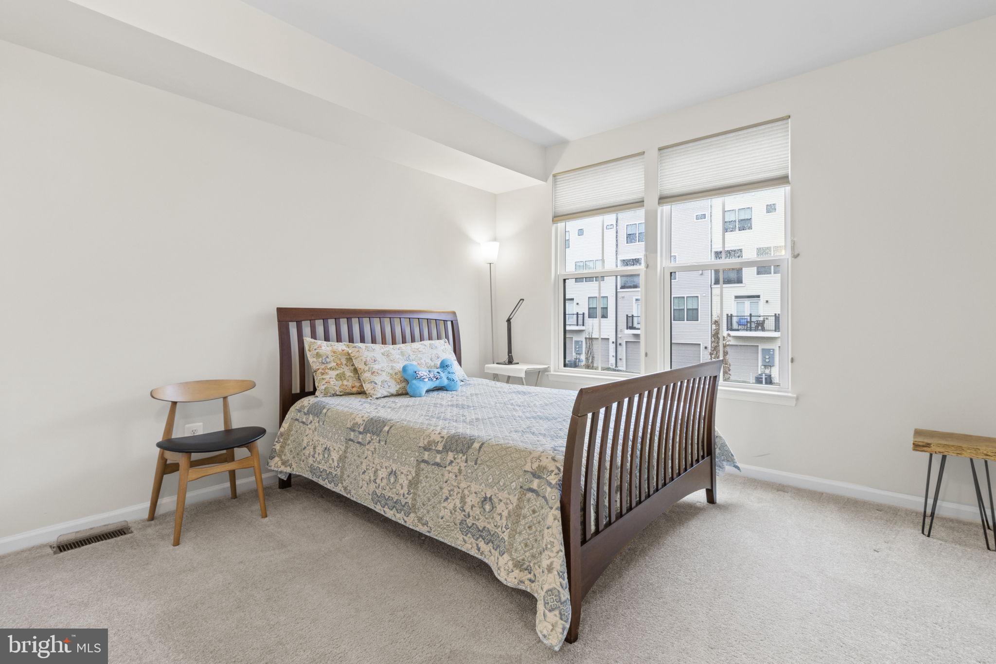 HYATTSVILLE - Residential