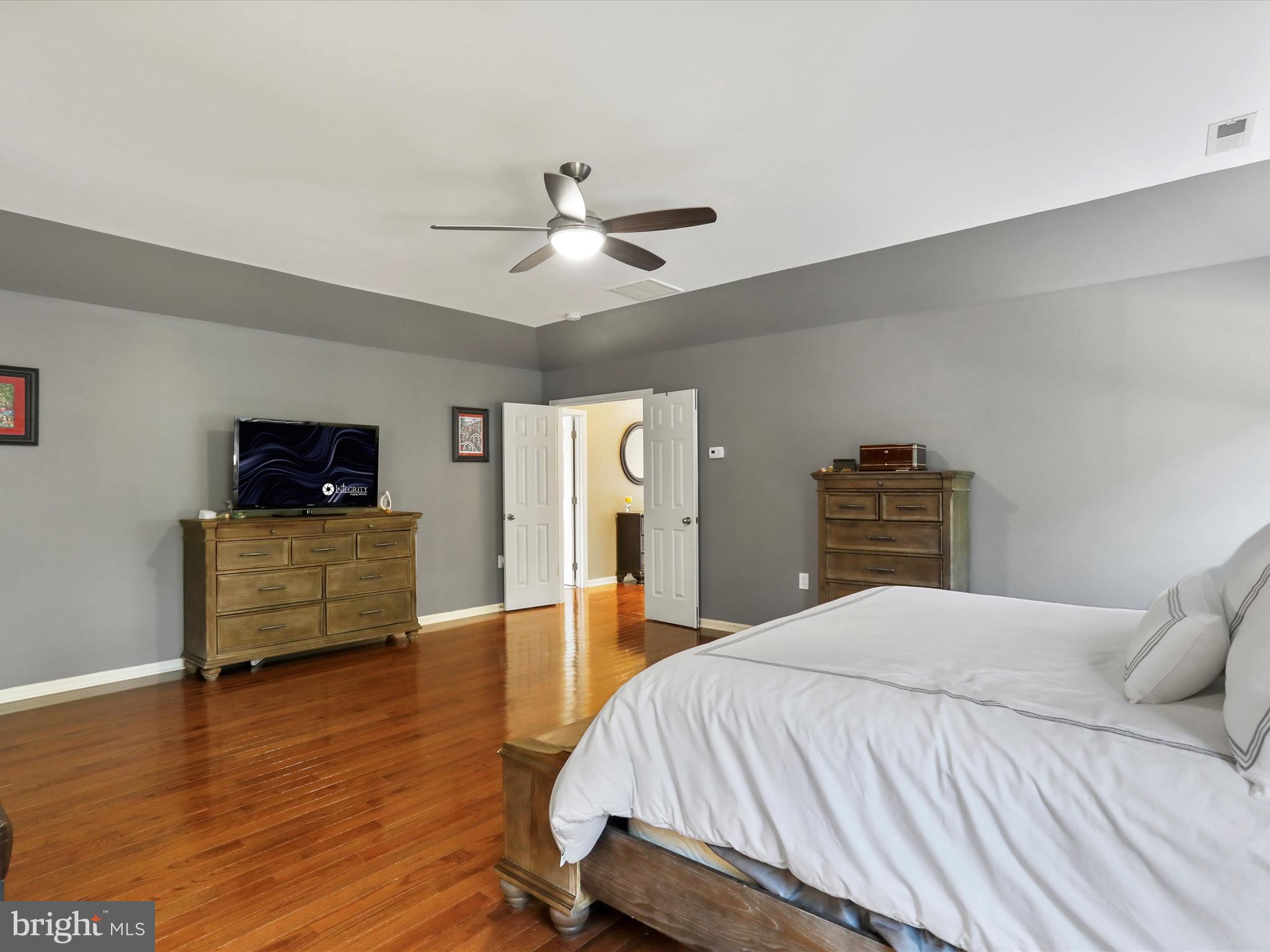 BROOKFIELD ON THE POTOMAC - Residential