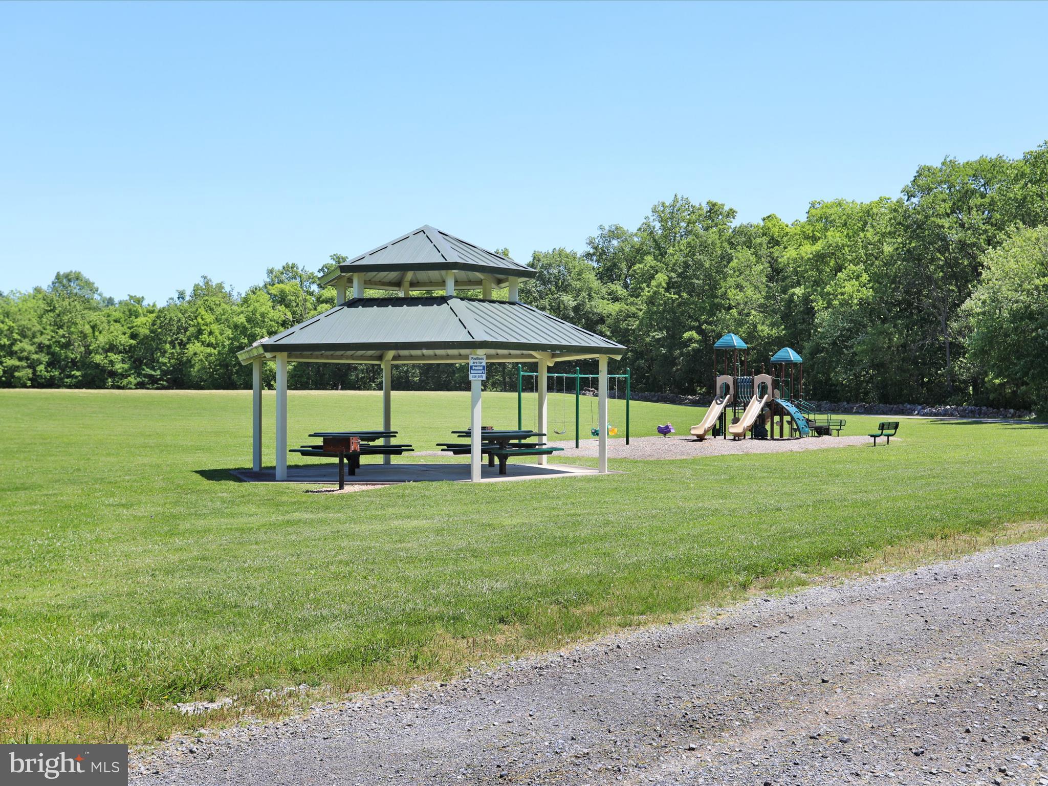 BROOKFIELD ON THE POTOMAC - Residential