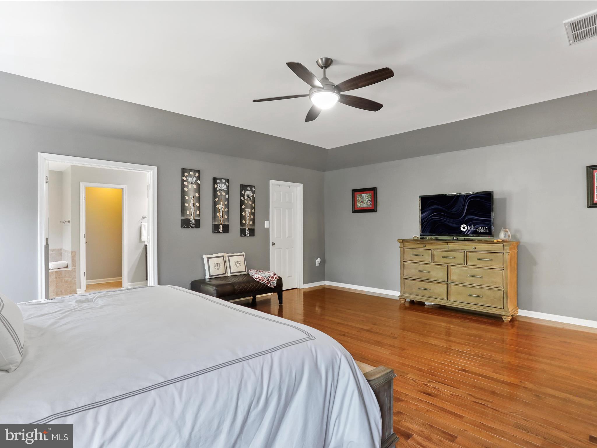 BROOKFIELD ON THE POTOMAC - Residential