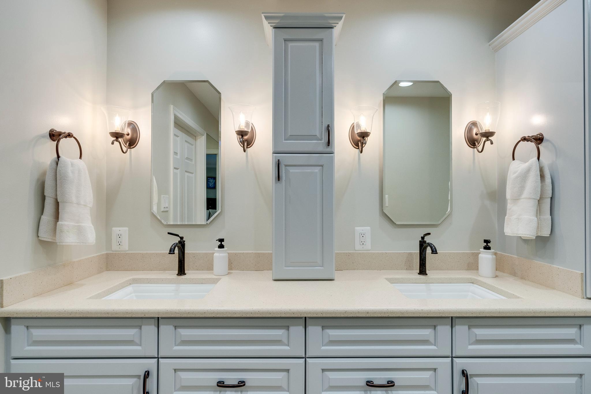 ASHTON OAKS - Residential