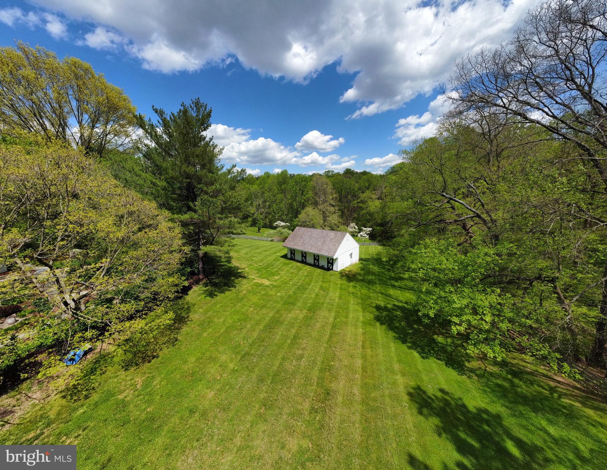 ASHTON OAKS - Residential