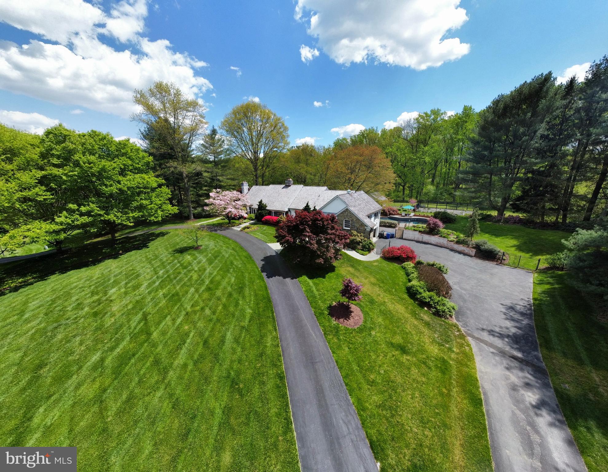 ASHTON OAKS - Residential