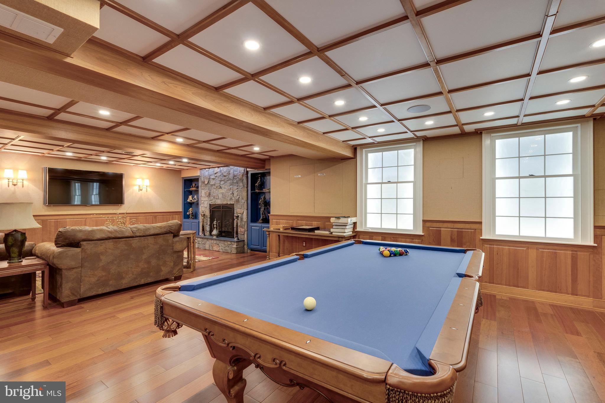 ASHTON OAKS - Residential