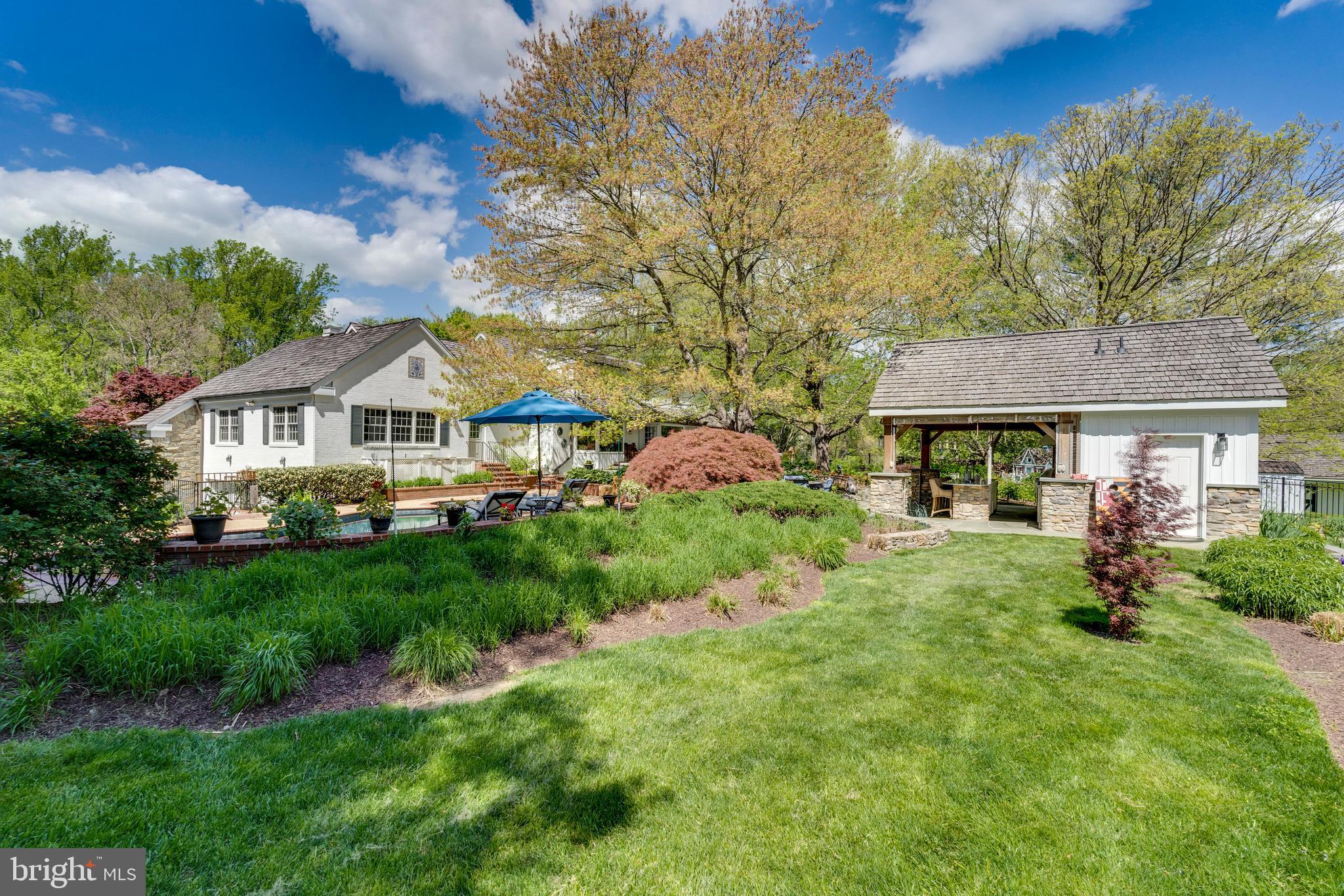 ASHTON OAKS - Residential