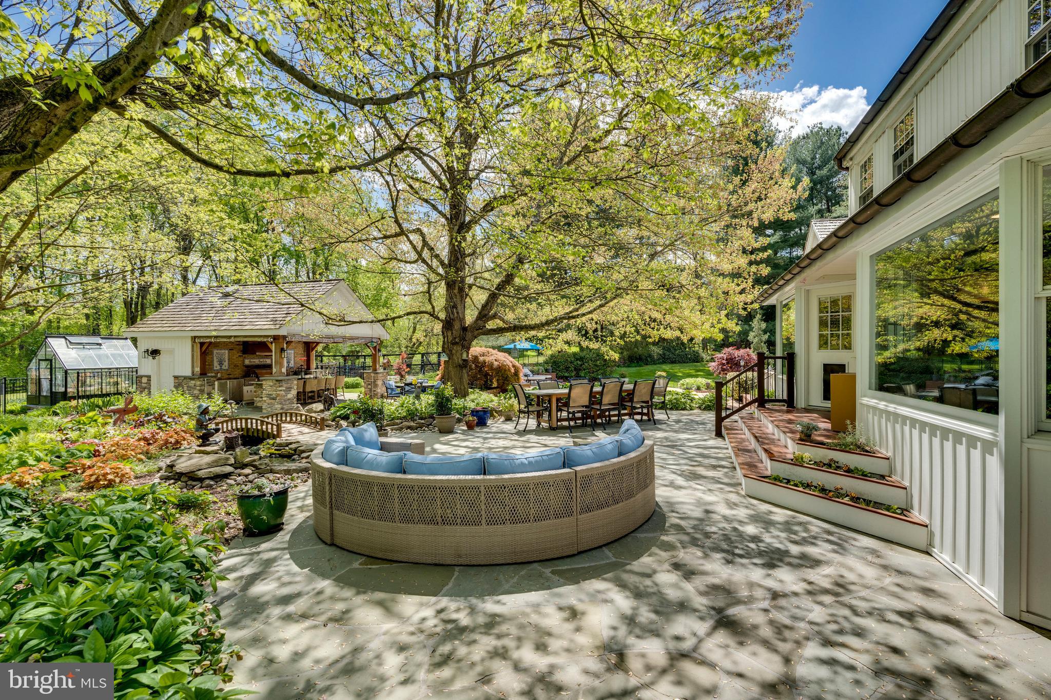 ASHTON OAKS - Residential