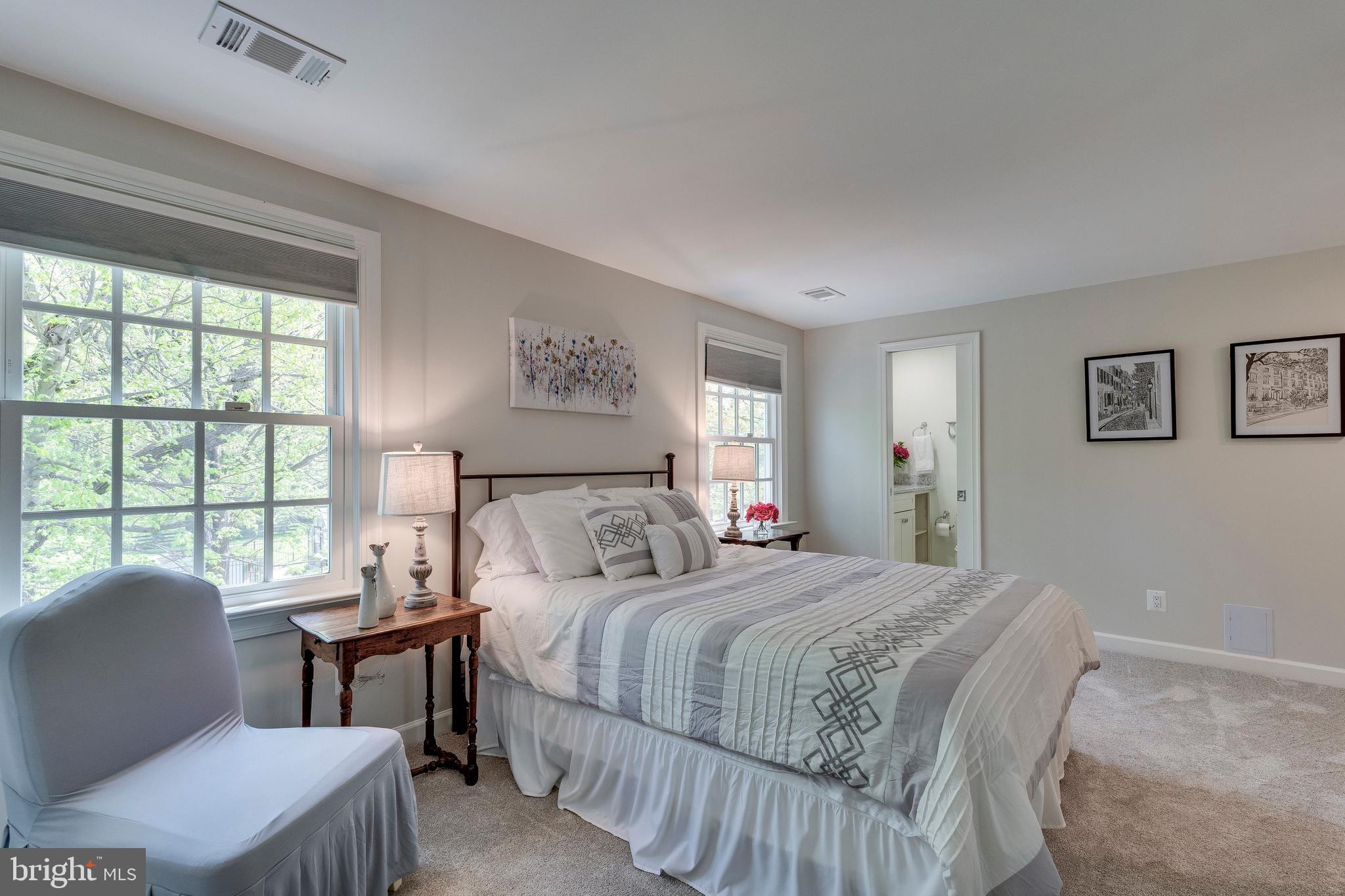 ASHTON OAKS - Residential