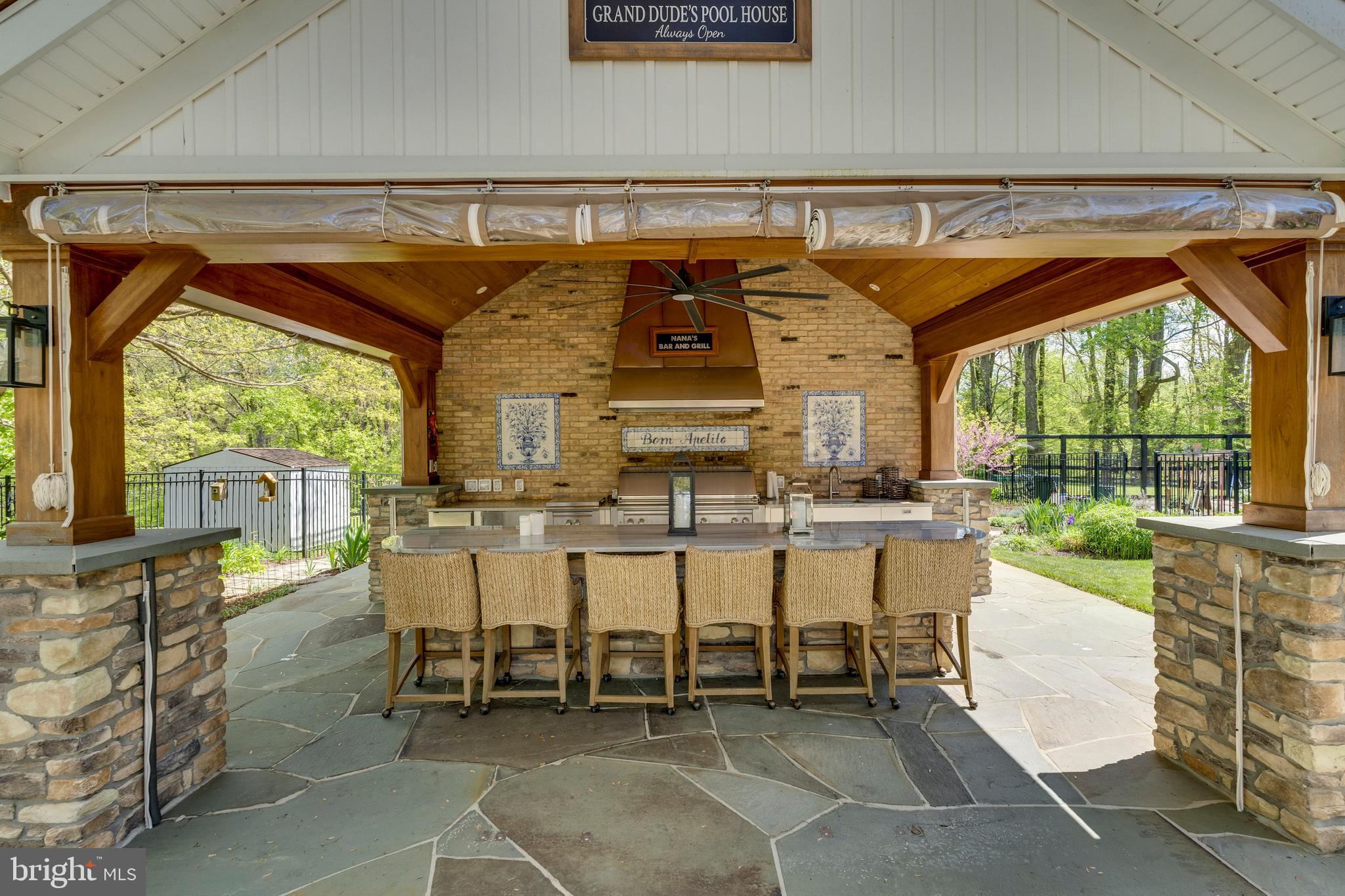 ASHTON OAKS - Residential