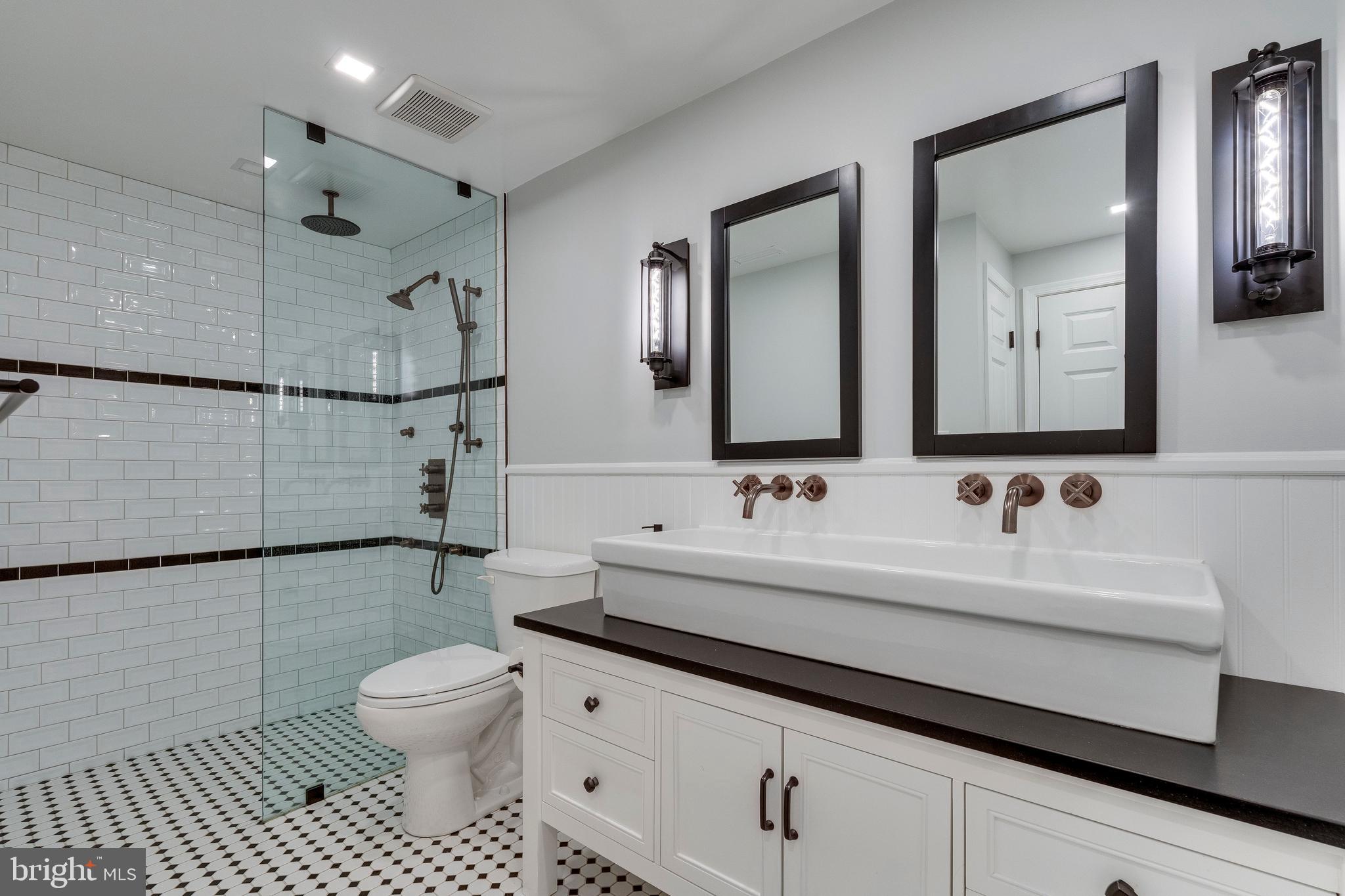 ASHTON OAKS - Residential