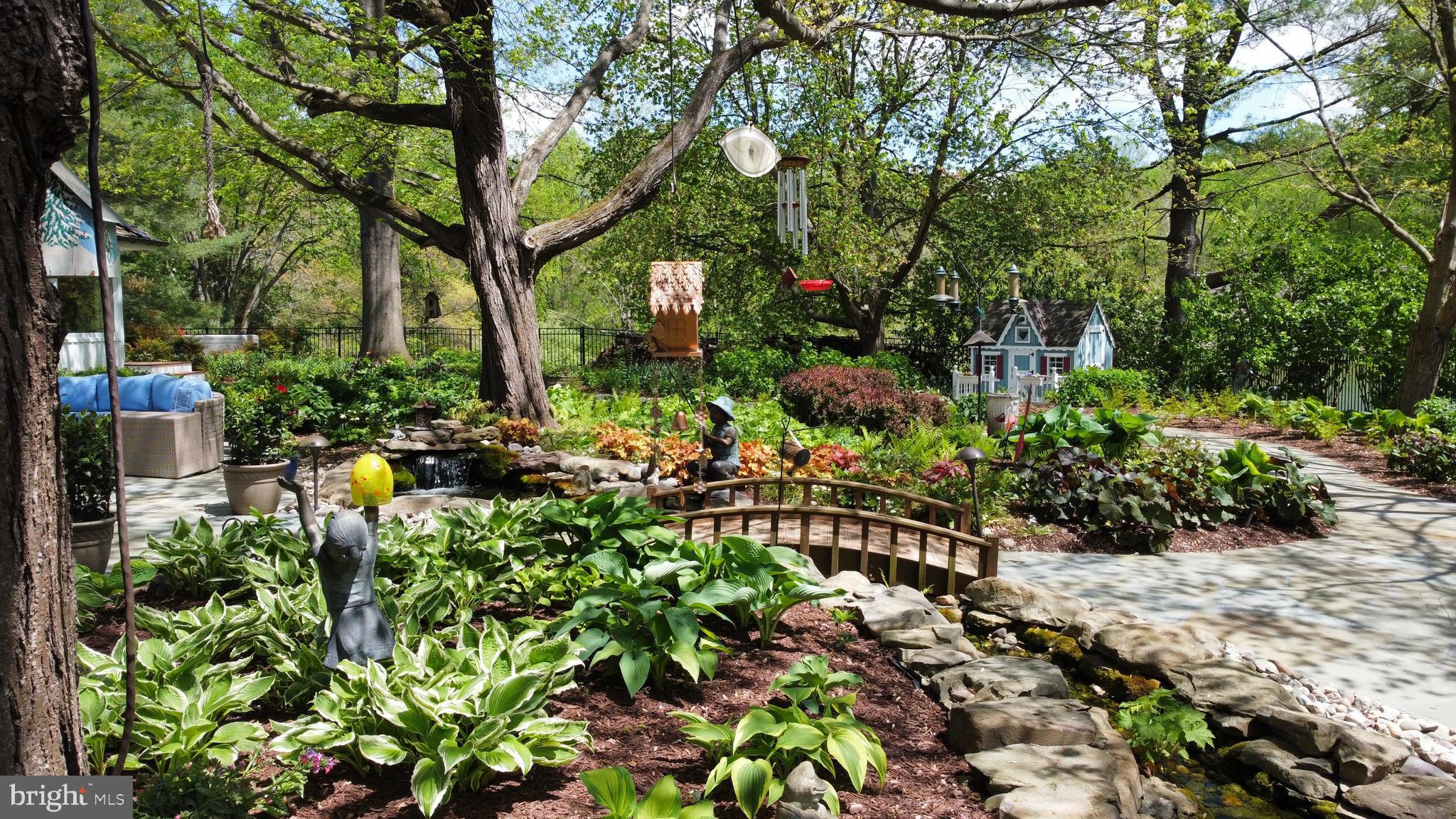 ASHTON OAKS - Residential