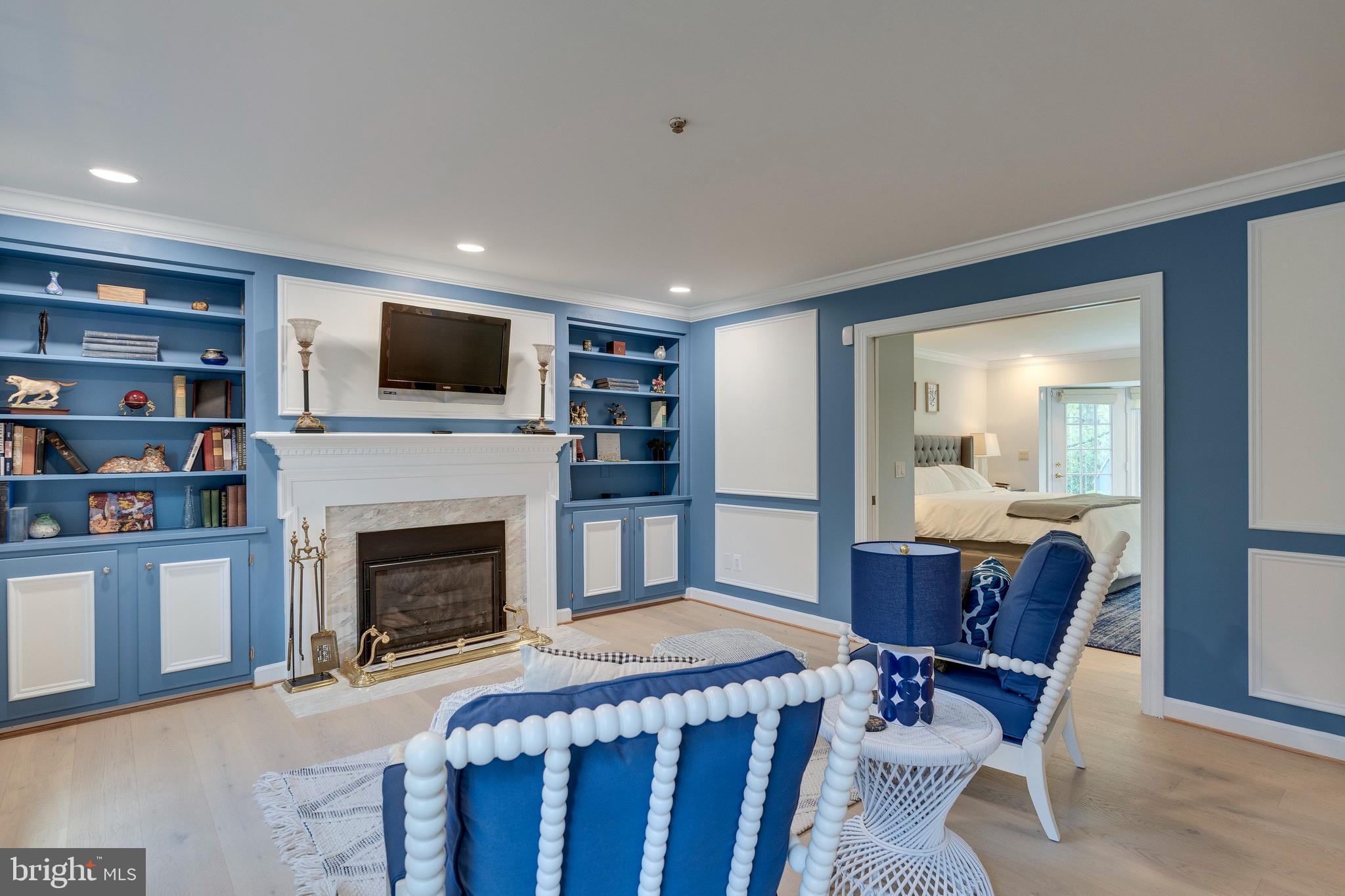 ASHTON OAKS - Residential